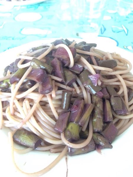 File:Pasta-asparagi-vinorosso.jpg
